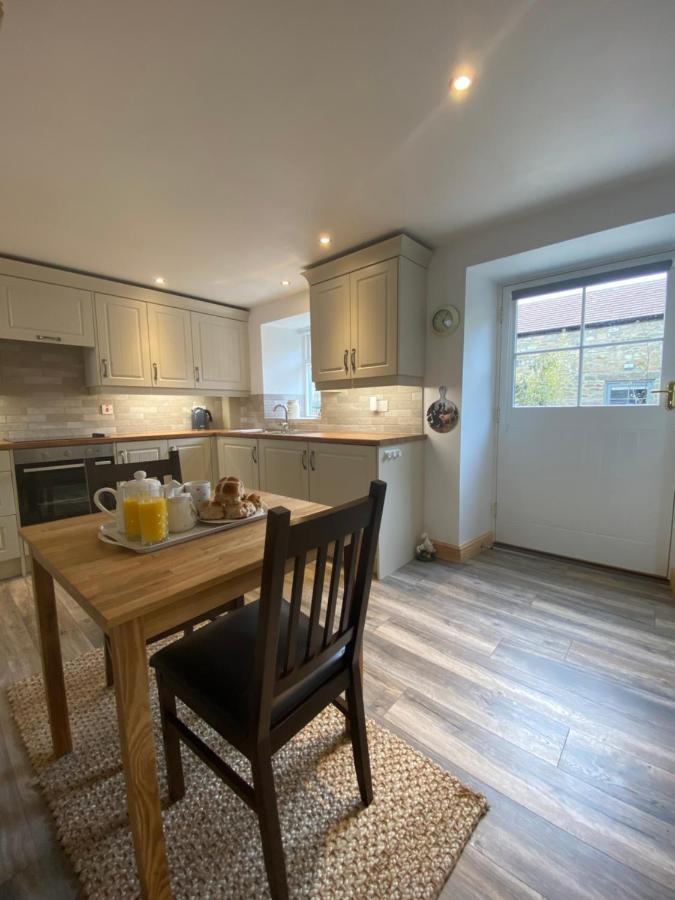 Sheilas Sleeps 2 One Dog Allowed With Prior Permission Holiday home *